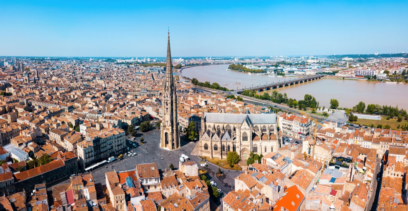 A deep winter guide to Bordeaux in January, covering walks, neighbourhoods, museums, food, and quiet seasonal experiences without crowds.A deep winter guide to Bordeaux in January, covering walks, neighbourhoods, museums, food, and quiet seasonal experiences without crowds.