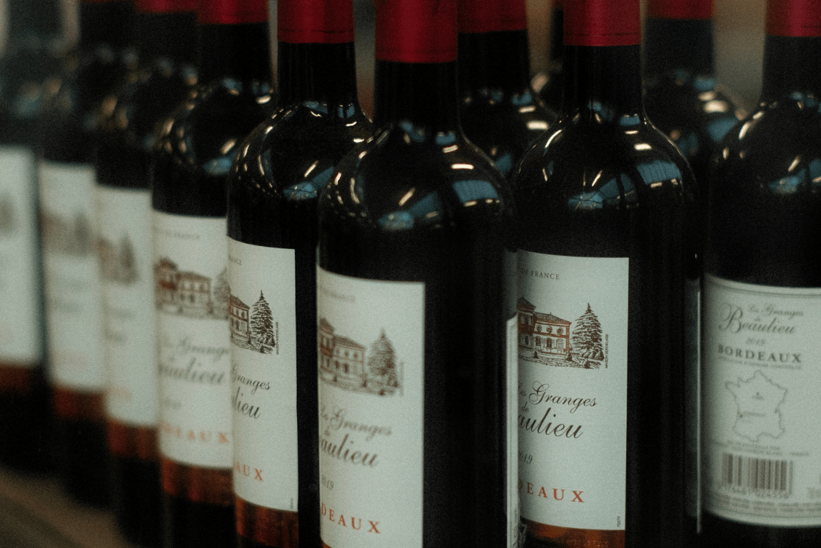 Bordeaux AOC Explained – History, Regions, and Classifications