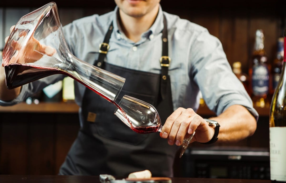 Does Bordeaux wine really need decanting? Learn when to decant, when not to, and how decanting affects young, mature, and old Bordeaux wines.