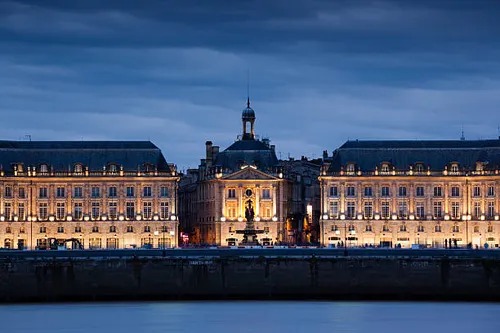 Explore the history, architecture and cultural importance of Place de la Bourse, one of Bordeaux’s most iconic landmarks.