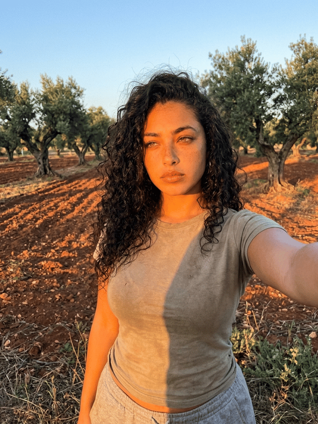 6am. nobody asked me to wake up this early. the field did.  ☀️ Alentejo, Portugal