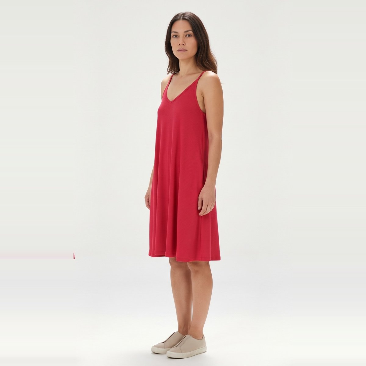 vestido_sin_mangas_suelto_con_bolsillos_morley_rojo_t1_hd29oct_d.jpg