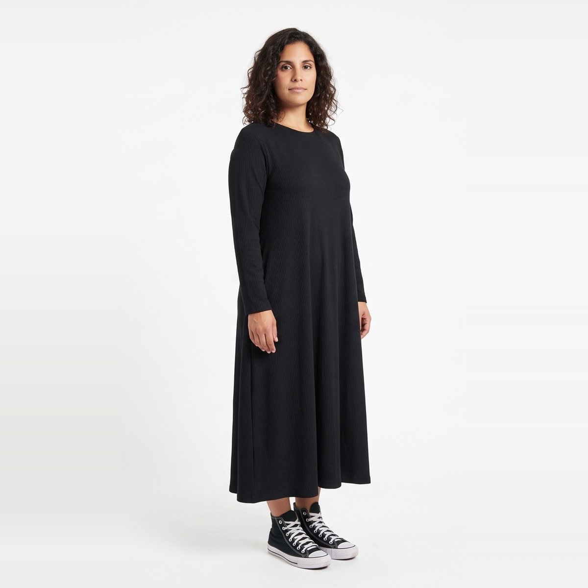 vestido_maxi_suelto_con_bolsillos_morley_negro_t2_hd25oct_d.jpg