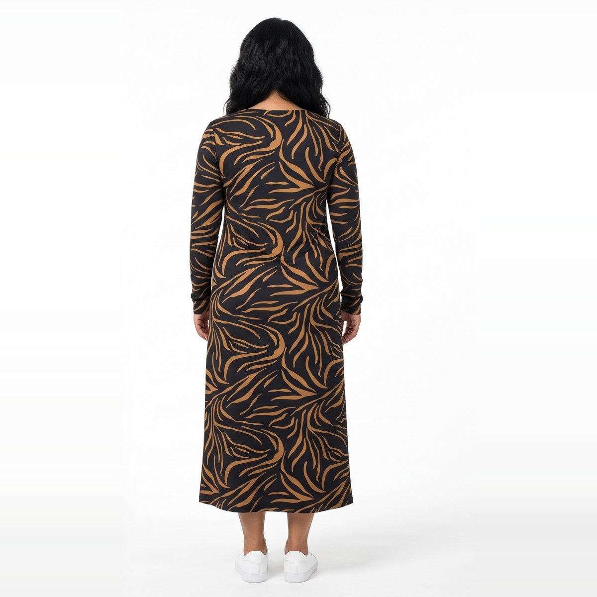 vestido_manga_larga_maxi_peletizado_negro_con_camel_t3_hd25oct_e.jpg