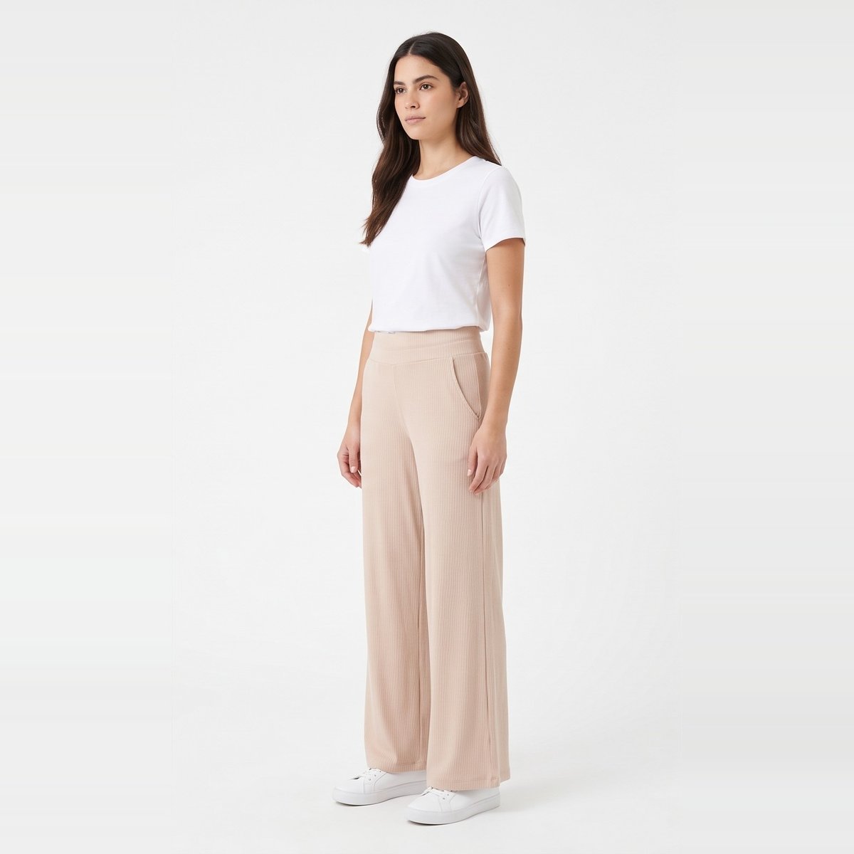 pantalon_ancho_con_bolsillos_morley_beige_t1_hd25oct_d.jpg