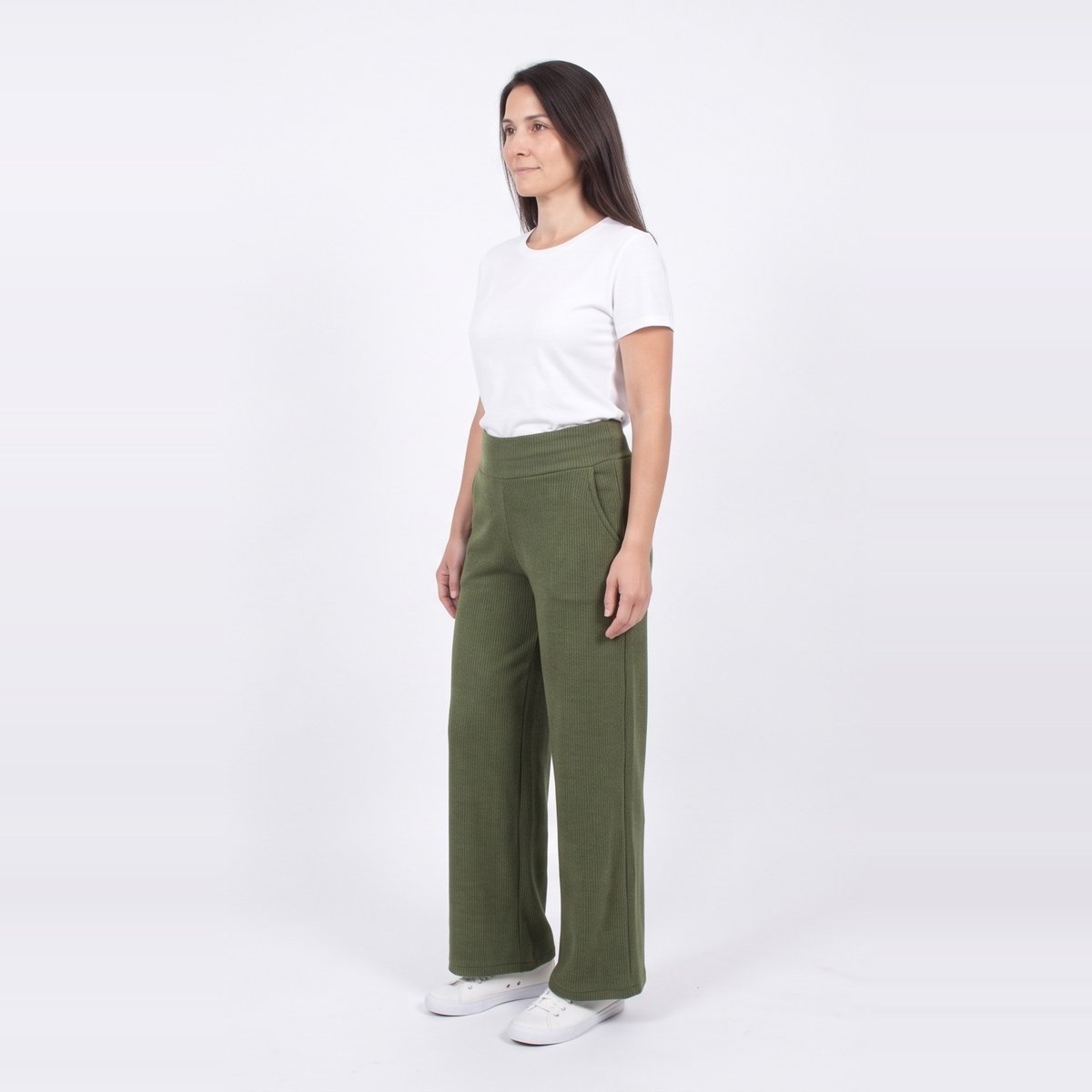 pantalón_ancho_con_bolsillos_morley_lanilla_verde_t1_c16oct_d.jpg