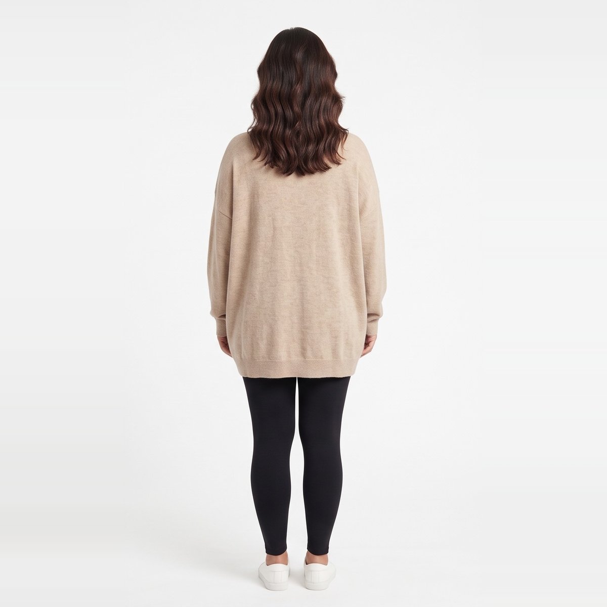 buzo_over_lanilla_beige_t2_c19oct_e.jpg
