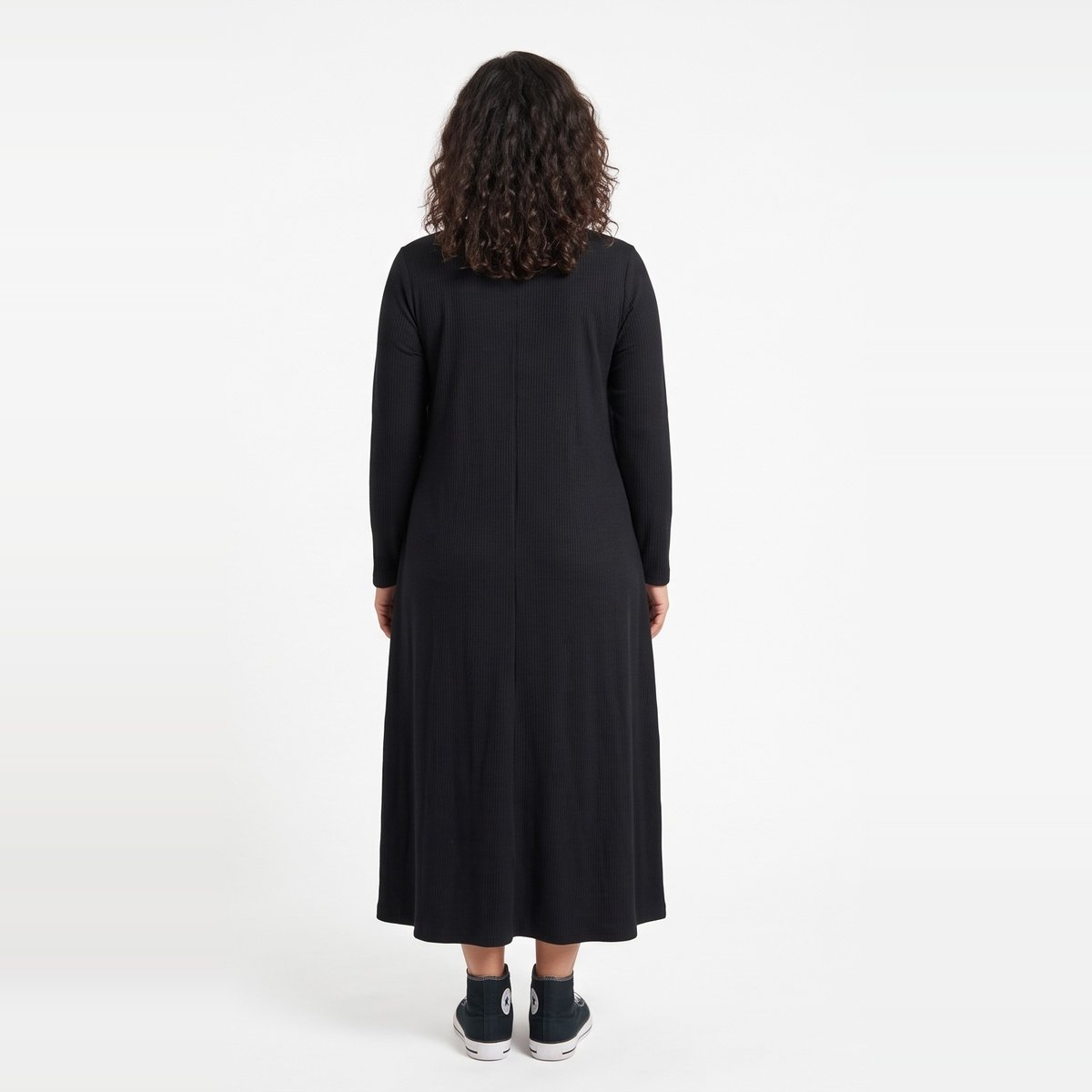 vestido_maxi_suelto_con_bolsillos_morley_negro_t2_hd25oct_e.jpg