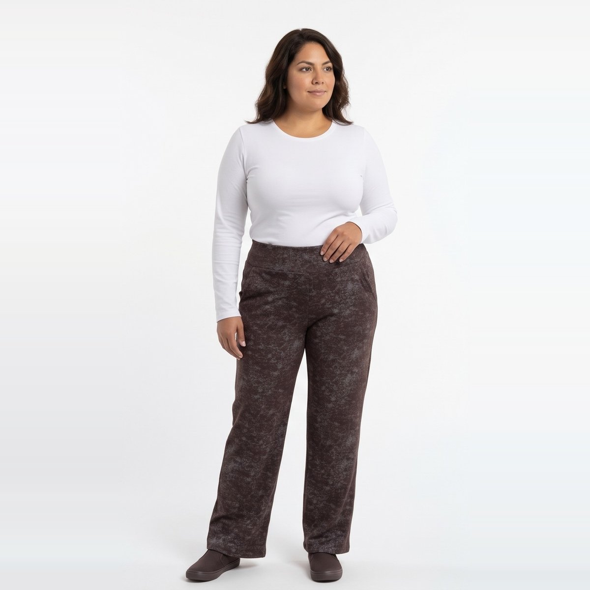 pantalón_con_bolsillos_térmico_estampado_marrón_t4_b03_f.jpg