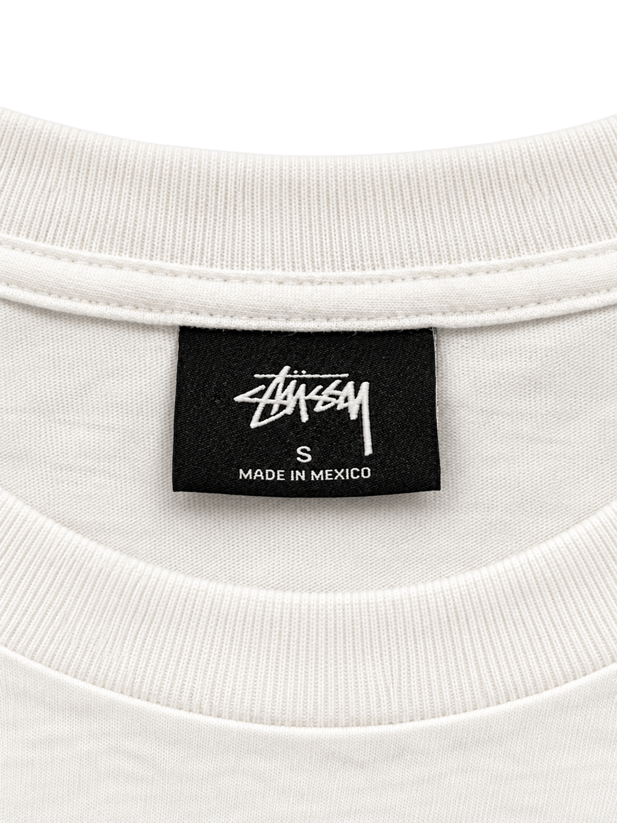 Stussy White Tee detalle de la prenda