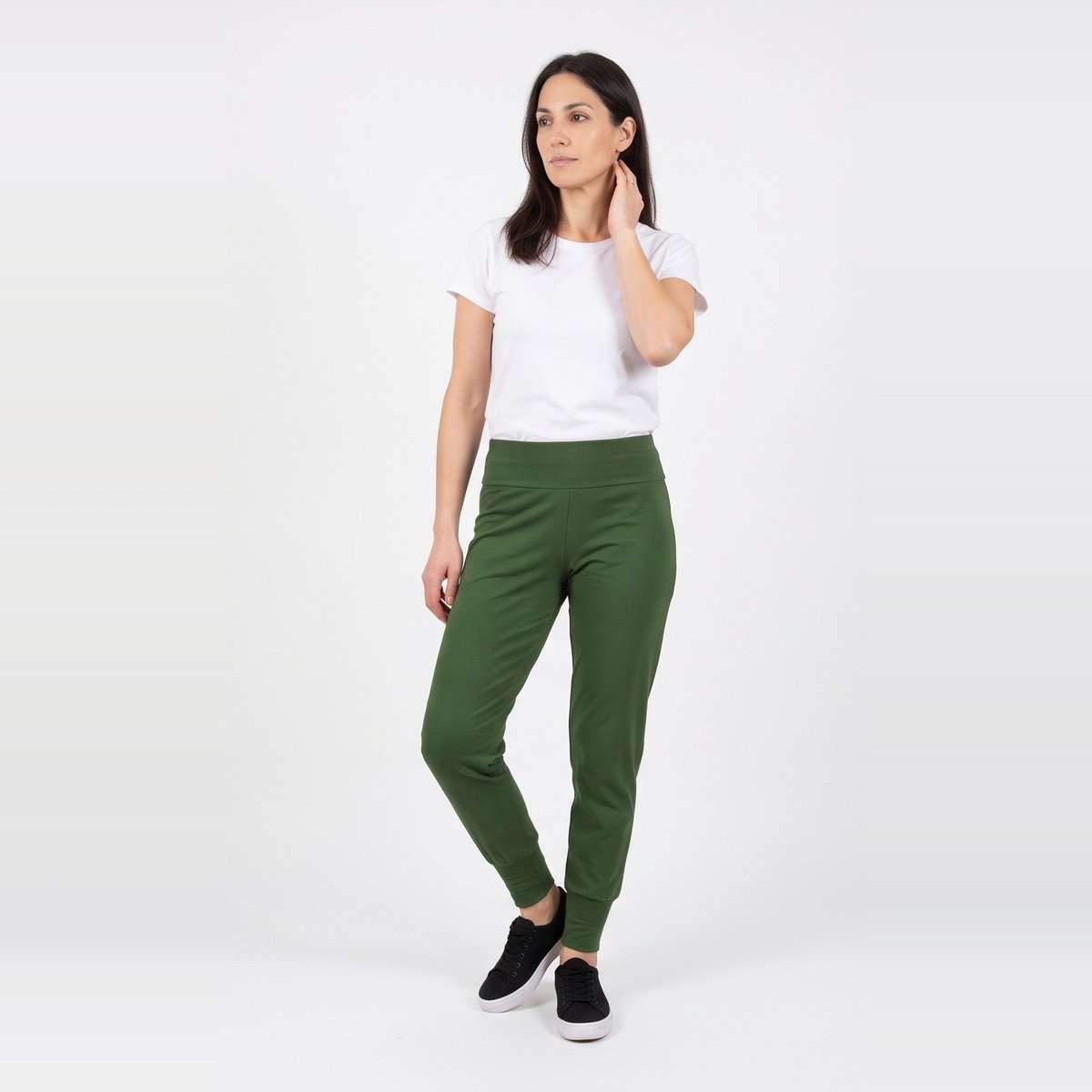 pantalon_con_puno_cotton_verde_safari_2_t1_hd25oct_f.jpg