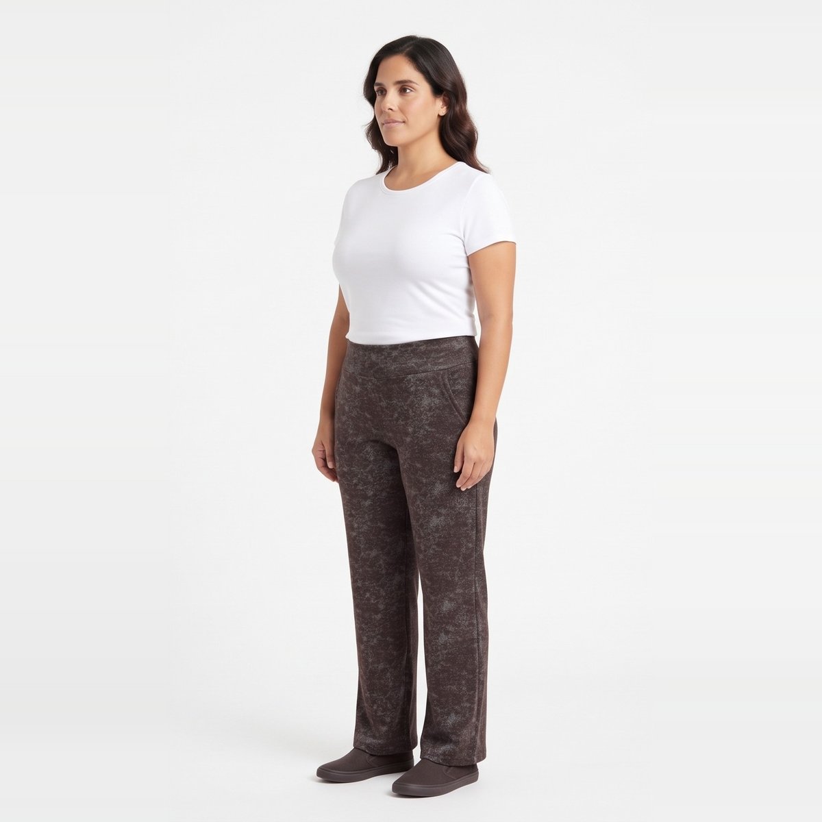 pantalón_con_bolsillos_térmico_estampado_marrón_t2_b03_d.jpg