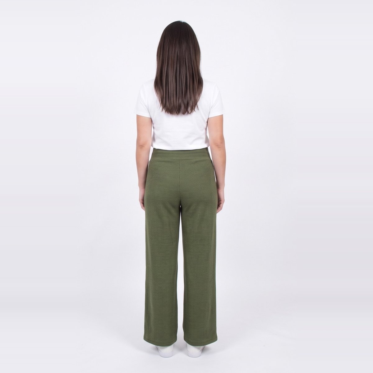 pantalón_ancho_con_bolsillos_morley_lanilla_verde_t1_c16oct_e.jpg
