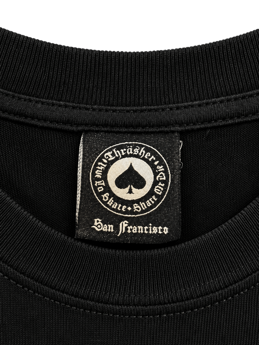 Thrasher Fire Black Tee detalle de la prenda