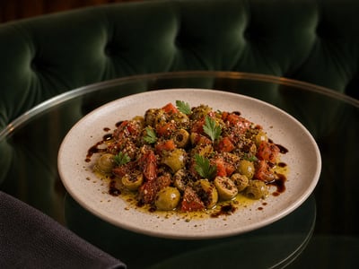 Zahterli Zeytin Salatası