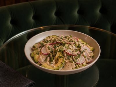 Avokadolu Turplu Tahinli Salata
