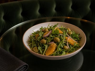 Roka Zeytin Portakal Salatası