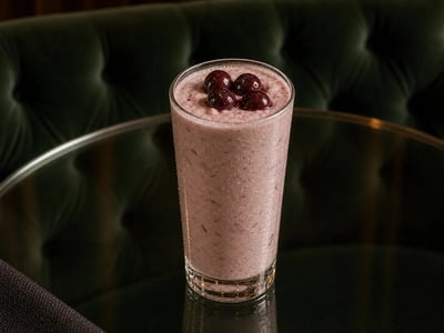 Vişneli Yoğurt Shake
