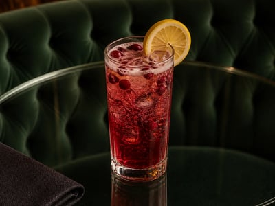 Kırmızı Yabanmersinli Soda