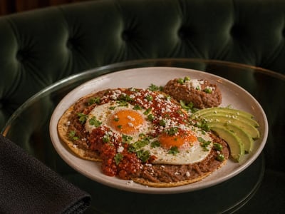 Huevos Motuleños