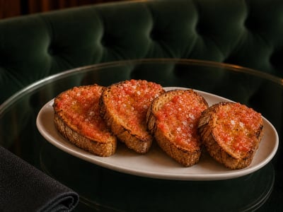 Pan con Tomate