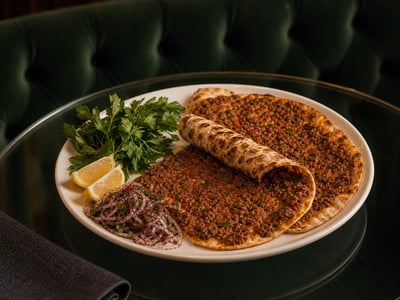 Urfa Acılı Lahmacun