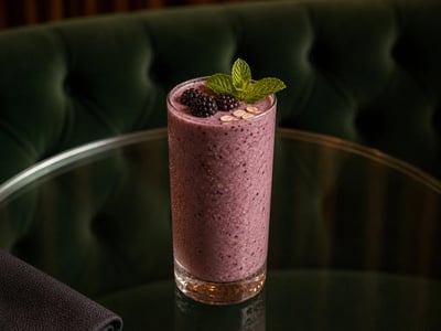 Orman Meyveli Kefir Smoothie