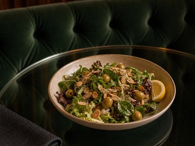 Bademli Zeytinli Salata