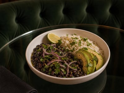 Küba Mojo Black Bean Bowl