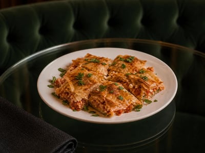 Domatesli Lorlu Kırık Börek