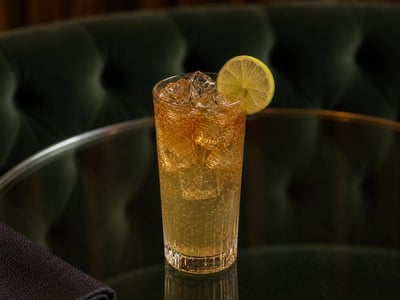 Avustralya Lime Bitters Spritz