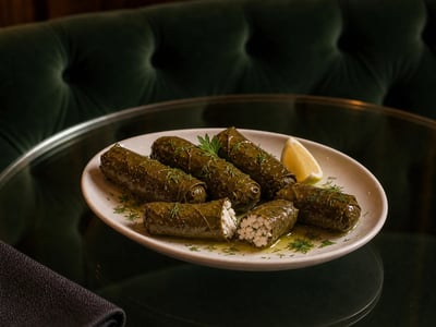 Zeytin Yapraklı Lor Sarma