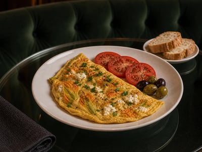 Kabak Çiçekli Peynirli Omlet