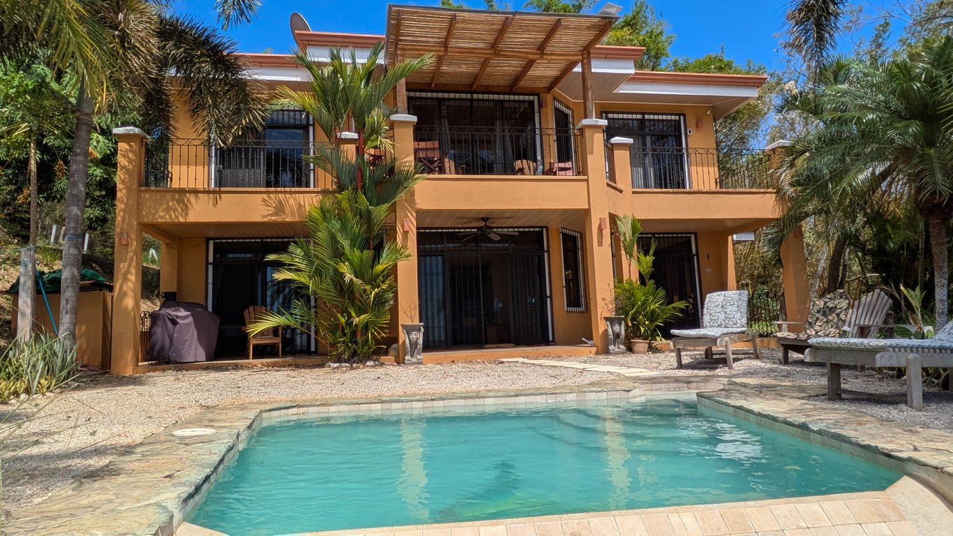 Casa Colibrí Panoramic Vista | 4x4 Access