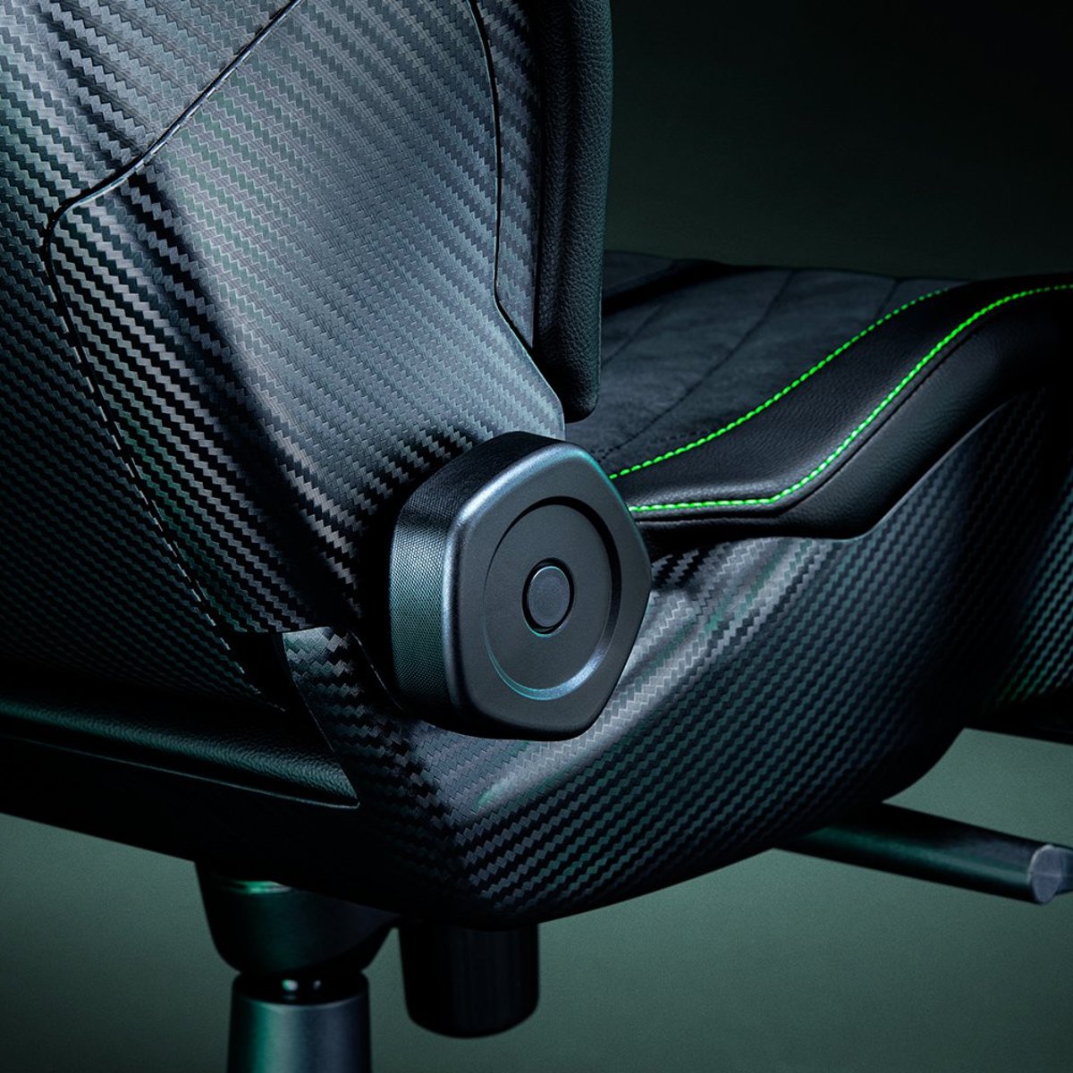 C406 Razer Enki Pro 頂級人體工學電競椅
