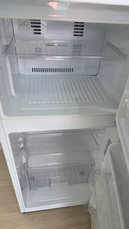 냉장고 주변까지 깔끔하게 정리해주셨어요 사진 1