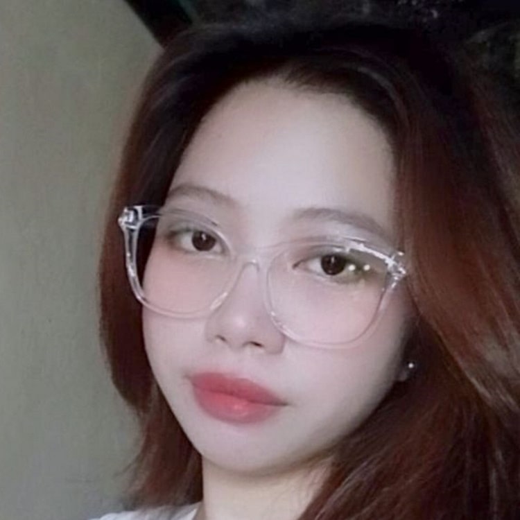 Embrace Cat Eye Transparent on Althea Alvano