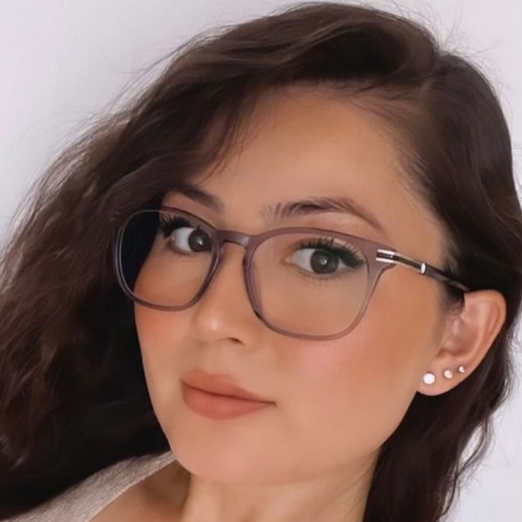 Nori Square Transparent Gray on Christina Chhetri