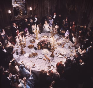 Placido Domingo: Alfredo dedicates his toast to Violetta and her guests.