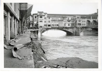 Ponte Vecchio seen from Lungarno Acciaioli.