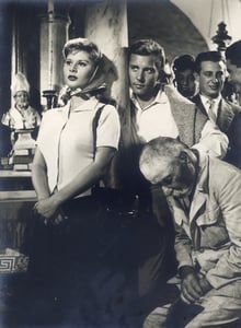 Marisa Allasio and Paolo Ferrari: Valeria and Tao at Sunday Mass.