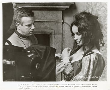 Zeffirelli con Elizabeth Taylor e con Richard Burton durante le riprese.