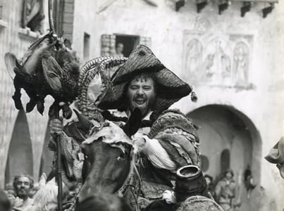 Richard Burton: l'arrivo dello sposo.
