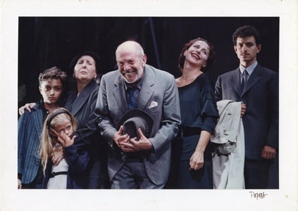 Luca Maria Michienzi, Veronica Visentin, Regina Bianchi, Enrico Maria Salerno, Benedetta Buccellato, Stefano Onofri: il Bambino, la Bambina, la Madre, il Padre, la Figliastra, il Figlio. Fotografia di Tommaso Le Pera