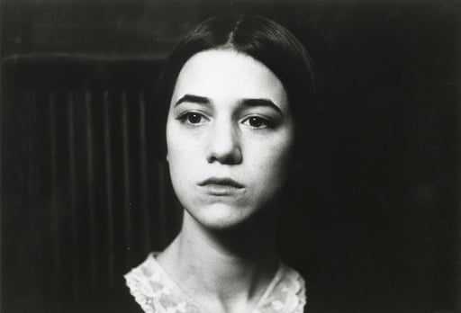 Charlotte Gainsbourg: Jane si diploma e diventa insegnante, presso la nobile famiglia Rochester.