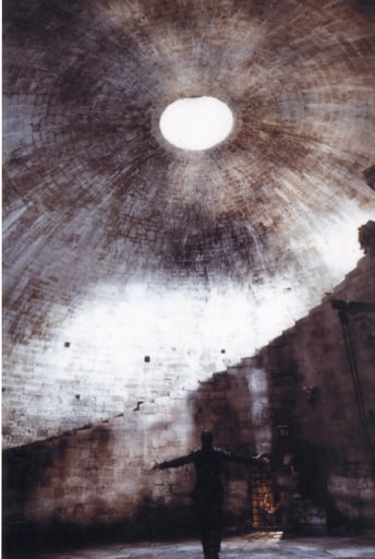 L'interno del castello di Barletta.