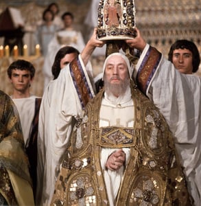 Alec Guinness: Papa Innocenzo III e la sua corte.
