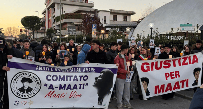 Fiaccolata per Maati