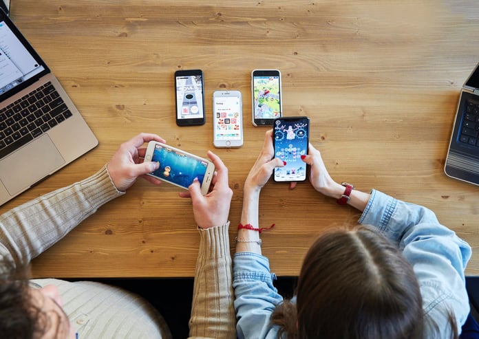 BENDING SPOONSSVILUPPO APPAPPLICAZIONIGIOCHI TELEFONO