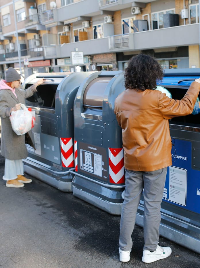 PRESENTAZIONE DEI NUOVI MEZZI AMA PER LA RACCOLTA DIFFERENZIATA